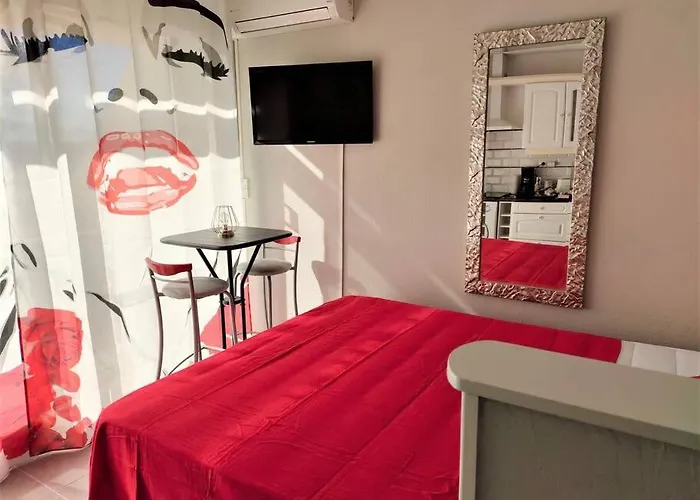 411, Heliopolis Ab Au Village Naturiste Agde