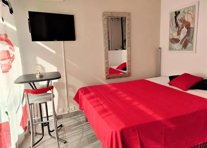 411, Heliopolis Ab Au Village Naturiste Appartement *